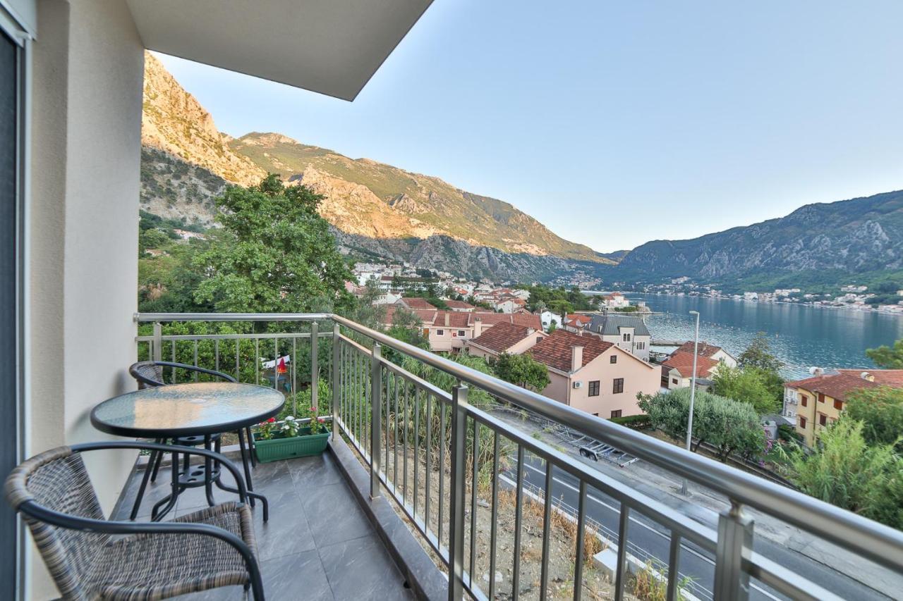 Java Apartments Dobrota Exteriér fotografie