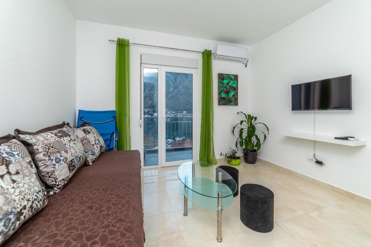 Java Apartments Dobrota Exteriér fotografie